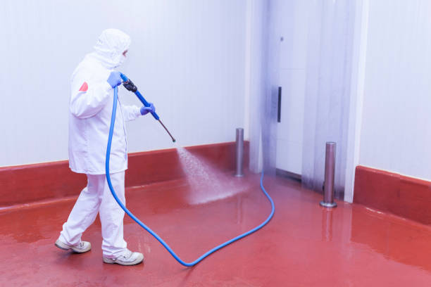 Animal Enclosure Cleaning in Makawao, HI